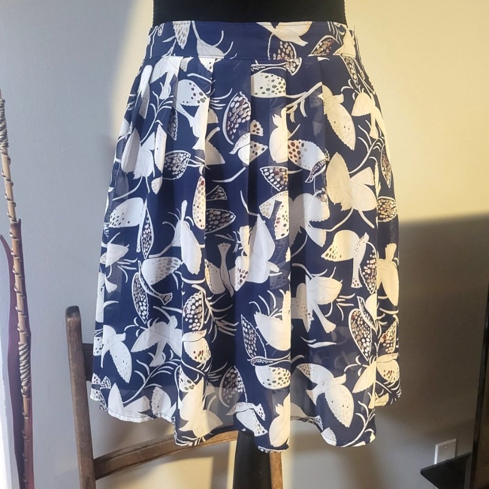3/$10 Bundle Or Size L Large Blue & White Patterned Skirt From Old Navy